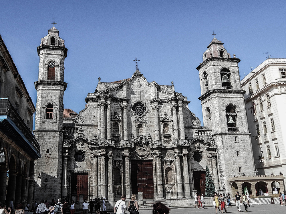 Low Budget Kuba Rundreise La Habana Vieja - La Cathedral