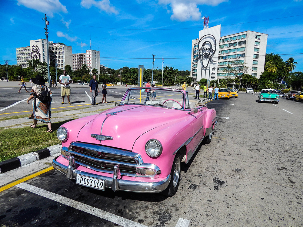 Low Budget Kuba Rundreise La Habana - Plaza de la Revolucion - Foto 02